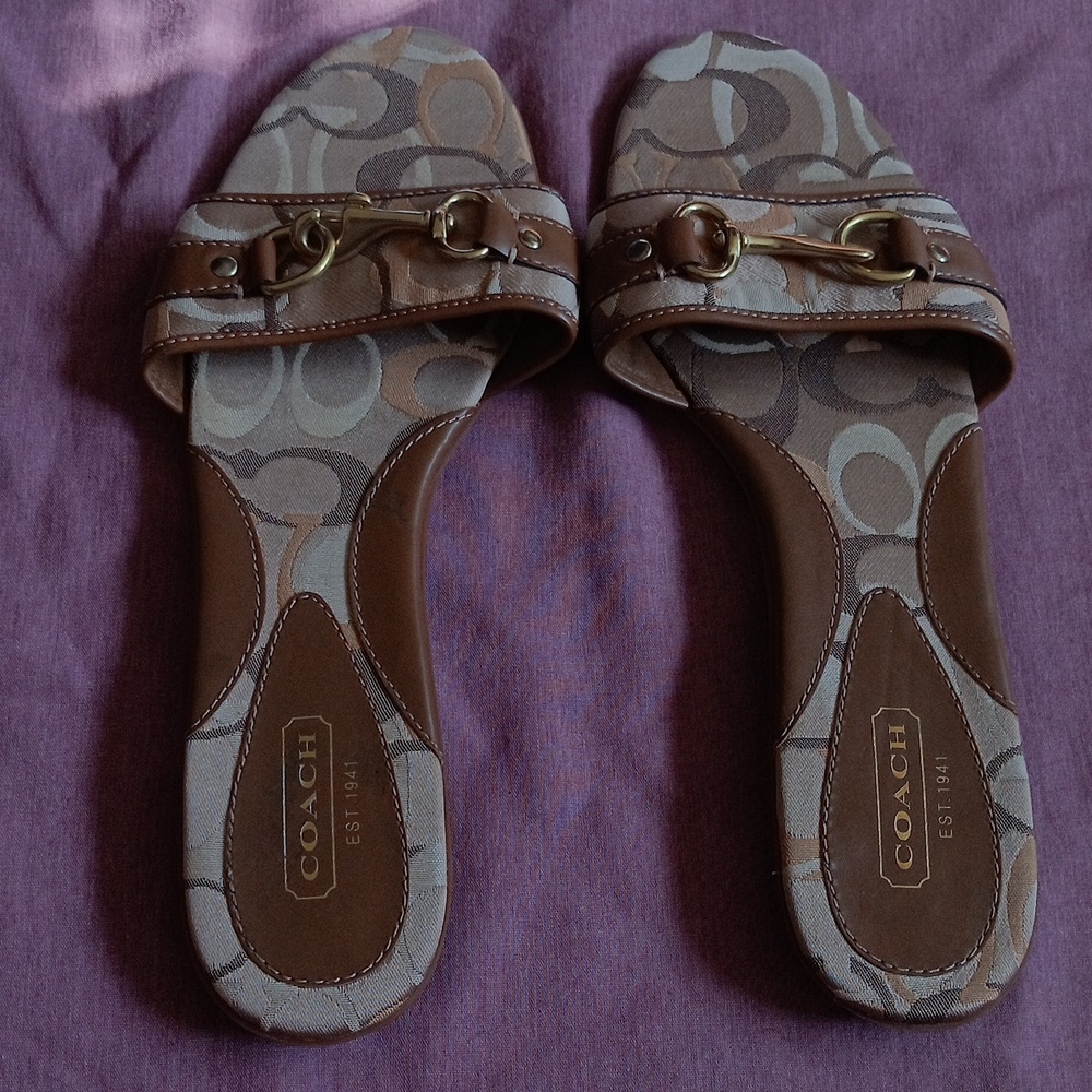 Women's Coach Pattie Sandals. Size 11M.